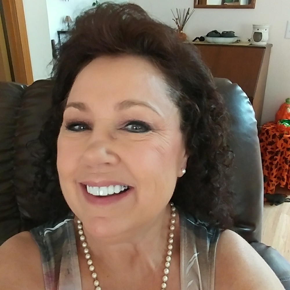 Meet your Posher, Deanna